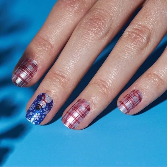 Colorstreet - Picture 2 of 5